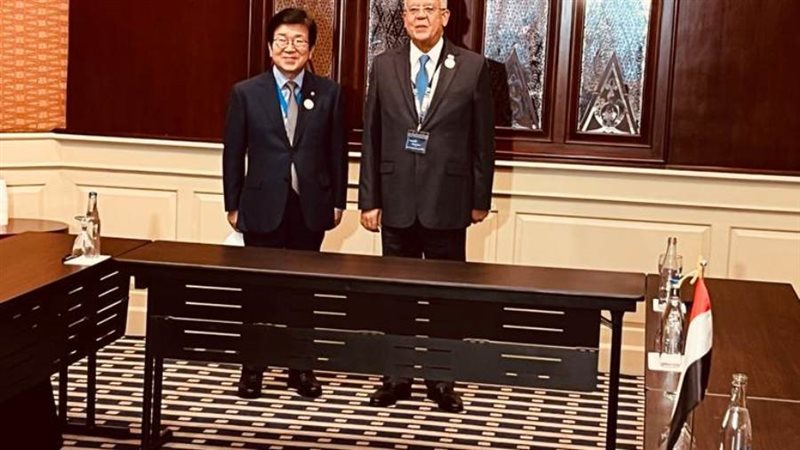 خلال اللقاء