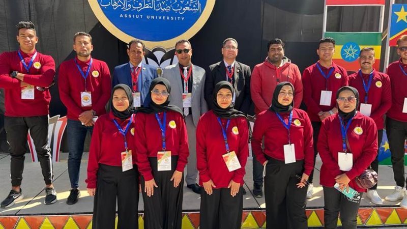 طلبة جامعة الوادي