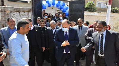 محافظ أسيوط يشهد احتفالية يوم اليتيم وختام الأنشطة الطلابية لإدارة منفلوط التعليمية