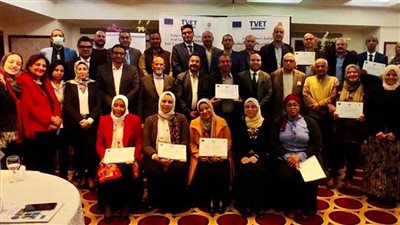 السياحة والآثار: دورة تدريبية للعاملين بالسياحة على فن الأتيكيت 