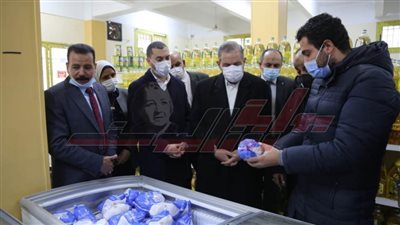 محافظ كفر الشيخ يفتتح معرض 