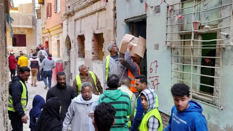 وداع تلو الآخر فى