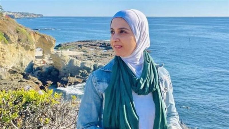 الفنانة حنان ترك