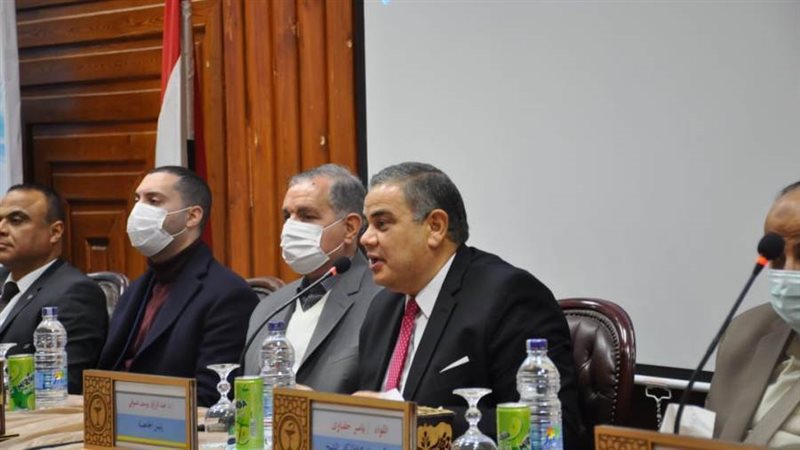 خلال الندوة