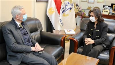 مايا مرسي تستقبل السفير الفرنسي للتعرف على جهود مصر في تمكين المرأة