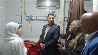  رئيس سمسطا يتابع الانضباط بالمستشفى المركزي ويشرف على تحسين الخدمات