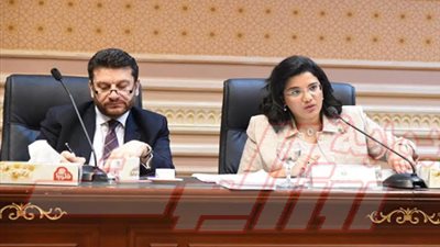 تفاصيل اجتماع 