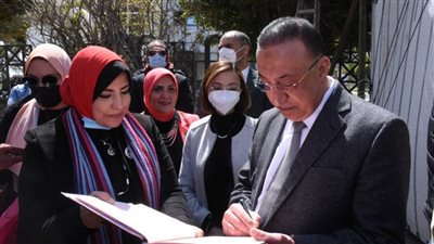 محافظ الإسكندرية يطلق إشارة بدء الحملة القومية للتطعيم ضد شلل الأطفال