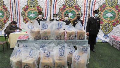 الداخلية.. تواصل توجيه القوافل الإنسانية بنطاق محافظتي الجيزة وبورسعيد