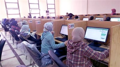 بدء اختبارات منتصف الفصل الدراسي الثاني إلكترونيًا لكليات القطاع الطبي بجامعة المنيا