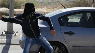 تفاصيل تداول منشور بالتحذير من قيام شخص بإلقاء الحجارة على السيارات بالإسكندرية
