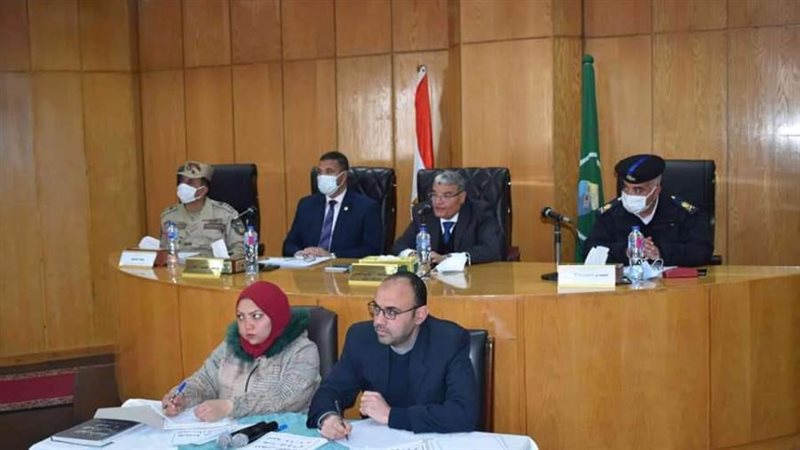 محافظ المنيا بالمجلس