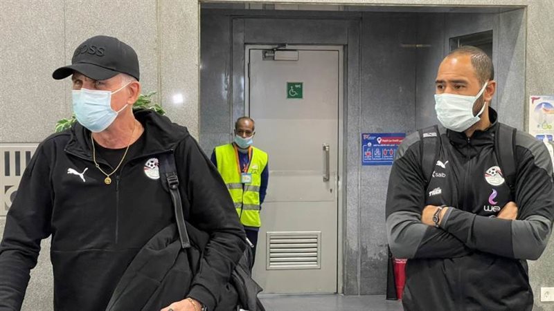 كيروش من مطار القاهرة