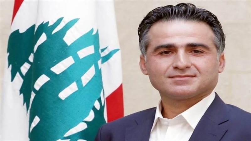 علي حمية وزير الأشغال