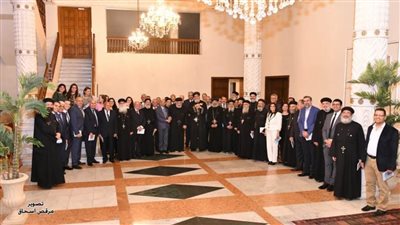 البابا تواضروس يستقبل كهنة ومجالس ثلاث كنائس قطاع وسط القاهرة 