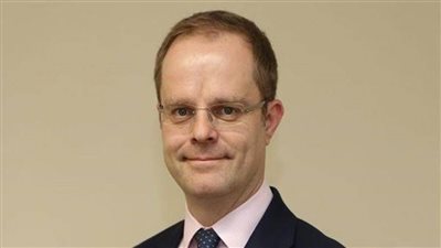 السفير البريطاني بالقاهرة: مصر قوة كبرى في إنتاج الطاقة المتجددة