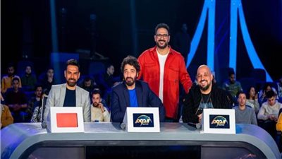 أول تعليق من أكرم حسني على ظهور نجوم 