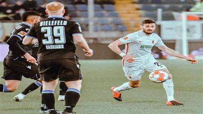 أوجسبورج يفوز على فولفسبورج بثلاثية نظيفة في الدوري الألماني لكرة القدم