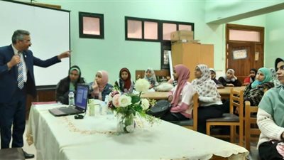 تأهيل طلاب جامعة حلوان للالتحاق بالمشروع القومي لمحو الأمية
