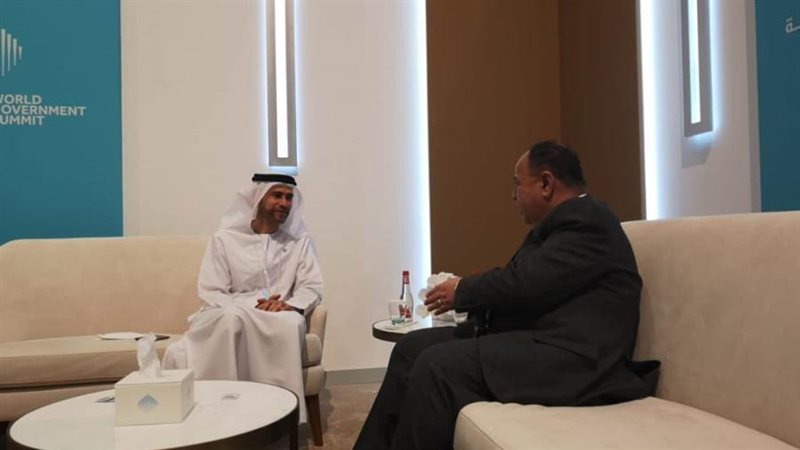 وزير المالية خلال