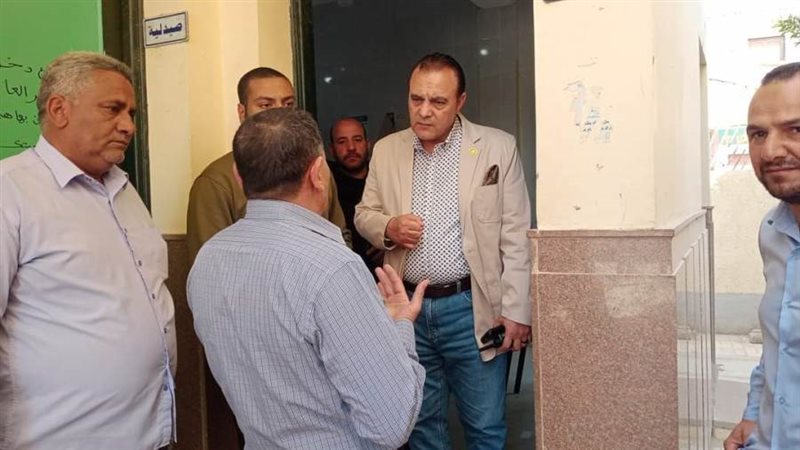 رئيس مركز ملوى يتابع