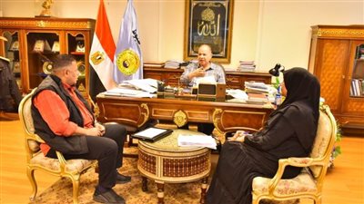 محافظ أسيوط يجتمع مع مسؤولي التضامن وخدمة المواطنين  