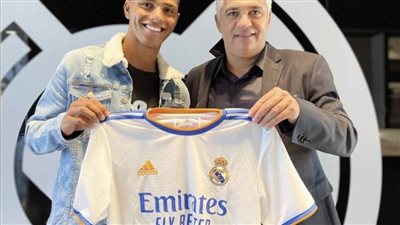 رسميا.. ريال مدريد يضم البرازيلي فينيسيوس توبياس