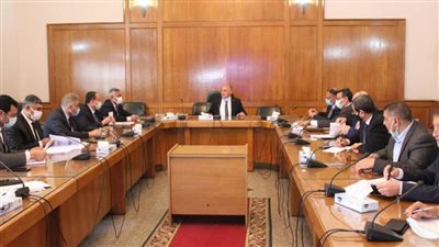  لجان تفتيش دورية على أعمال تطهيرات الترع والمصارف بمختلف المحافظات