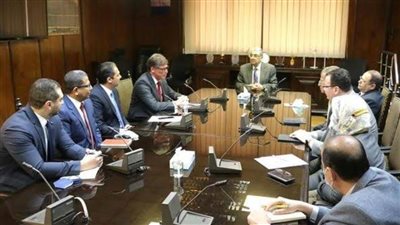 وزير الكهرباء يبحث مع(سيمنز) تطور الأعمال بمشروع التحكم القومي بالعاصمة الإدارية