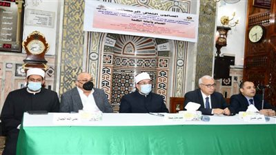 الصالون الثقافي للأوقاف يؤكد: الدولة المصرية لا تألو جهدًا من أجل تخفيف المعاناة عن المواطنين