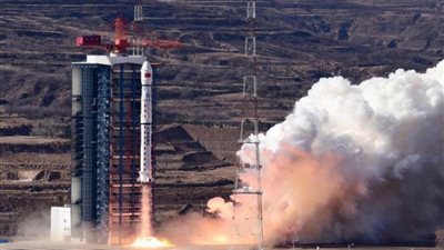 الصين تطلق قمرا صناعيا جديدا لرصد الأرض