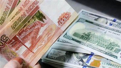 سعر الروبل الروسي اليوم الخميس أمام الدولار واليورو