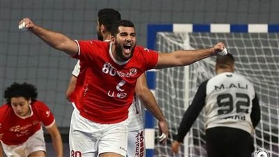 استياء في الأهلي بسبب تفاوض الزمالك مع لاعبي الصالات