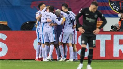 برشلونة يحقق تعادلا ثمينا مع فرانكفورت الألماني 1 - 1 في الدوري الأوروبي