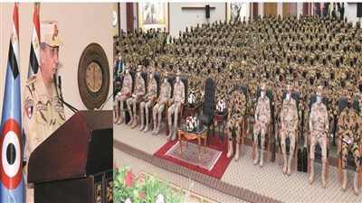 وزير الدفاع والإنتاج الحربي يلتقي مقاتلي قوات الصاعقة