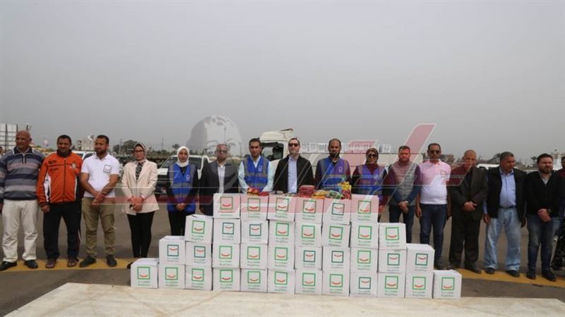 توزيع الكراتين بكفر