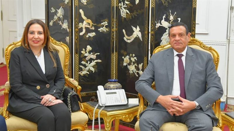 محافظ البحيرة يستقبل