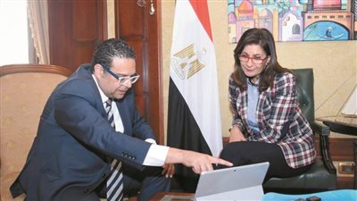 وزيرة الهجرة تبحث نقل صناعة تكنولوجيا الحلول المستدامة إلى مصر بهدف الحفاظ على البيئة