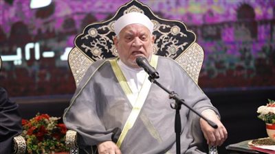 الدكتور أحمد عمر هاشم: الأزهر احتضن أشرف تراث في الوجود