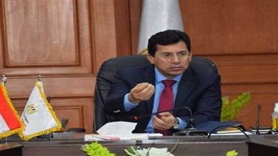 وزير الرياضة يُباشر عمله من مقر الوزارة بالعاصمة الإدارية في أولى الخطوات لانتقال موظفي الوزارة