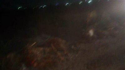 إخماد حريق بمخلفات زراعية على الطريق الزراعي بكفر شكر