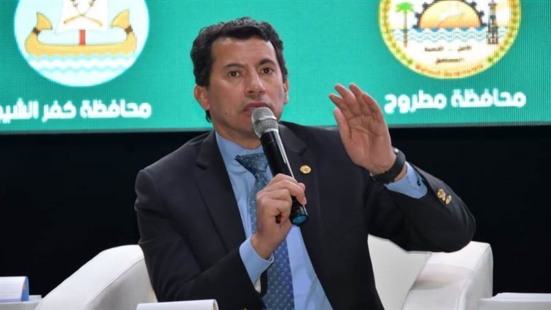 وزير الشباب والرياضة