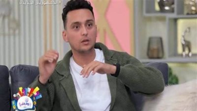 الفنان كيرو فوزي يحل لغز سرقة محمول صديق نجل ليلى علوي في «دنيا تانية»