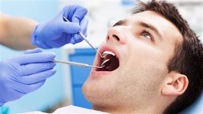 هل خلع الأسنان في نهار رمضان يبطل الصوم؟.. الإفتاء تجيب