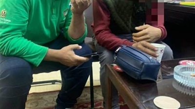 تضامن المنيا تسلم شابا مشردا لأهله بالفيوم