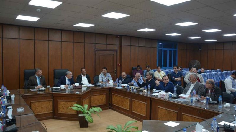 محافظ المنيا والنواب