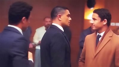 علي قاسم يتحدى آسر ياسين في 