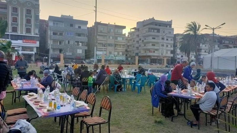 جانب من تجهيزات الافطار