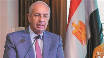 رئيس المنطقة الاقتصادية لقناة السويس: تسريع وتيرة تطوير موانئ المنطقة لتعزيز تنافسيتها