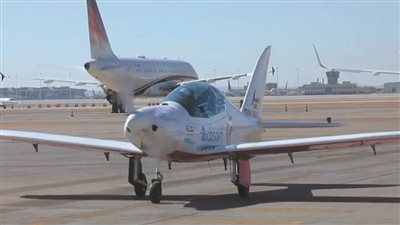 أول مطار في العالم يُطلق خدمة إشعارات الرحلات بلغة الإشارة للصم والبكم